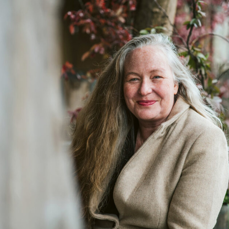 Header image for Nora Bateson: “How our ways of knowing shape our collective future”